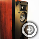 Detailaufnahme des Lautsprechers JBL Studio 180 